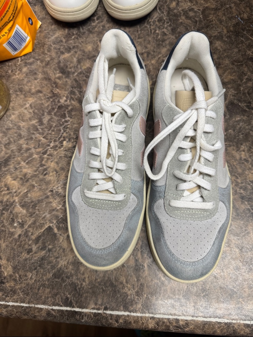 Veja Low-Top Athletic Sneakers in Light Gray with Pink Accents
